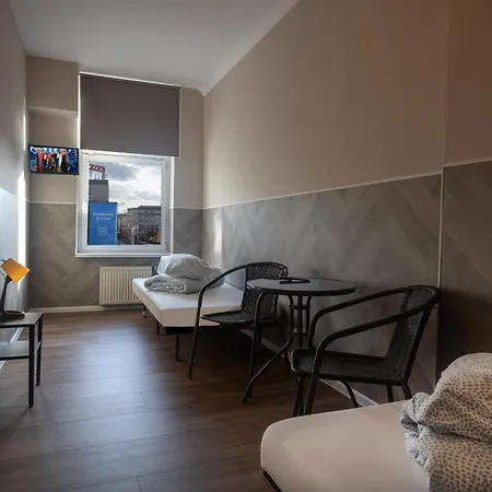 Hostel Kamienica Rynek 7 *
