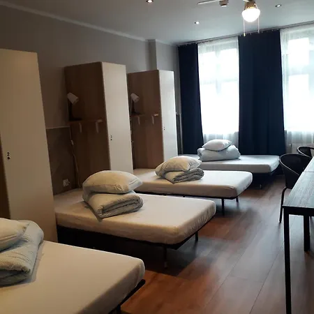 Kamienica Rynek 7 Hostel *