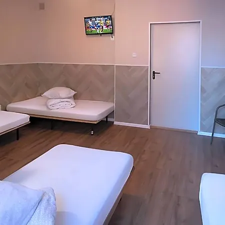 Hostel Kamienica Rynek 7 *