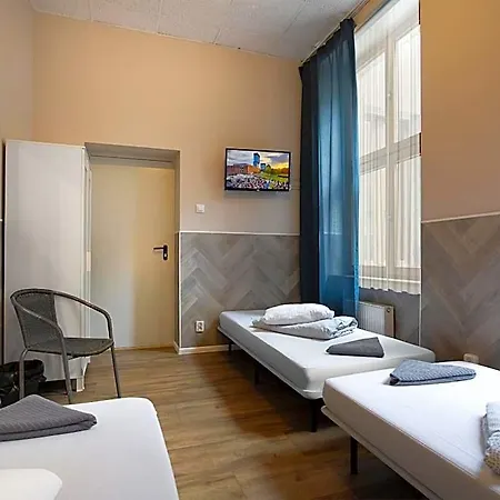 Kamienica Rynek 7 Hostel *