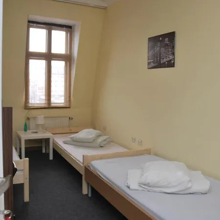 Hostel Kamienica Rynek 7 *