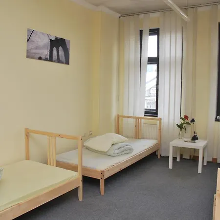 Hostel Kamienica Rynek 7 *