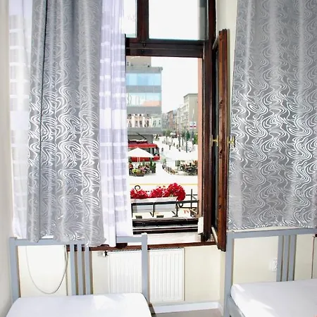 Kamienica Rynek 7 Hostel *