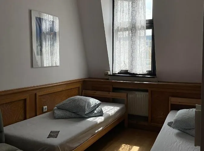 Kamienica Rynek 7 Hostel *