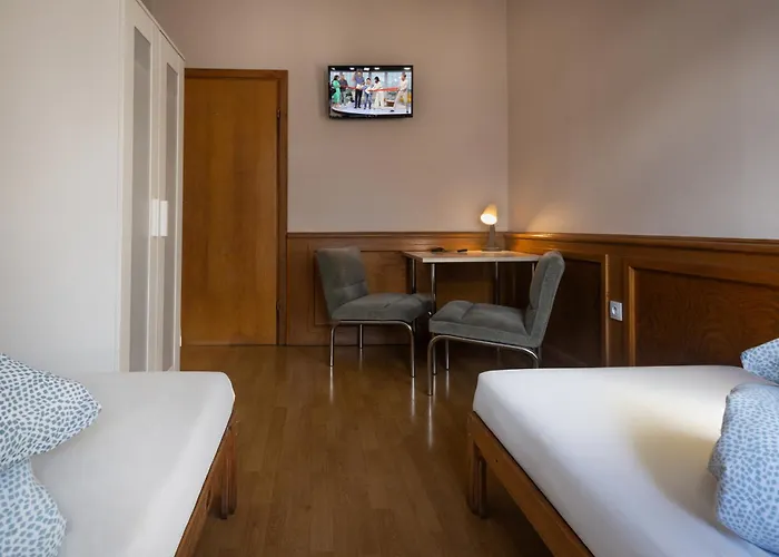 Hostel Kamienica Rynek 7 *