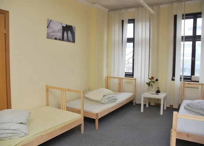 Hostel Kamienica Rynek 7 *
